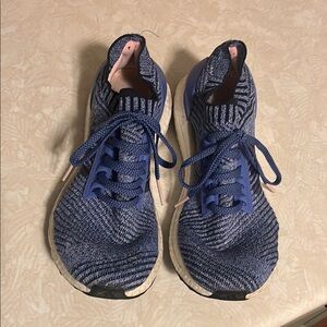 adidas Women's Blue Athletic Shoes